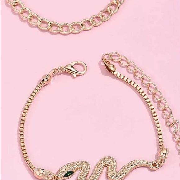 Bracelets - Picture 2 of 3